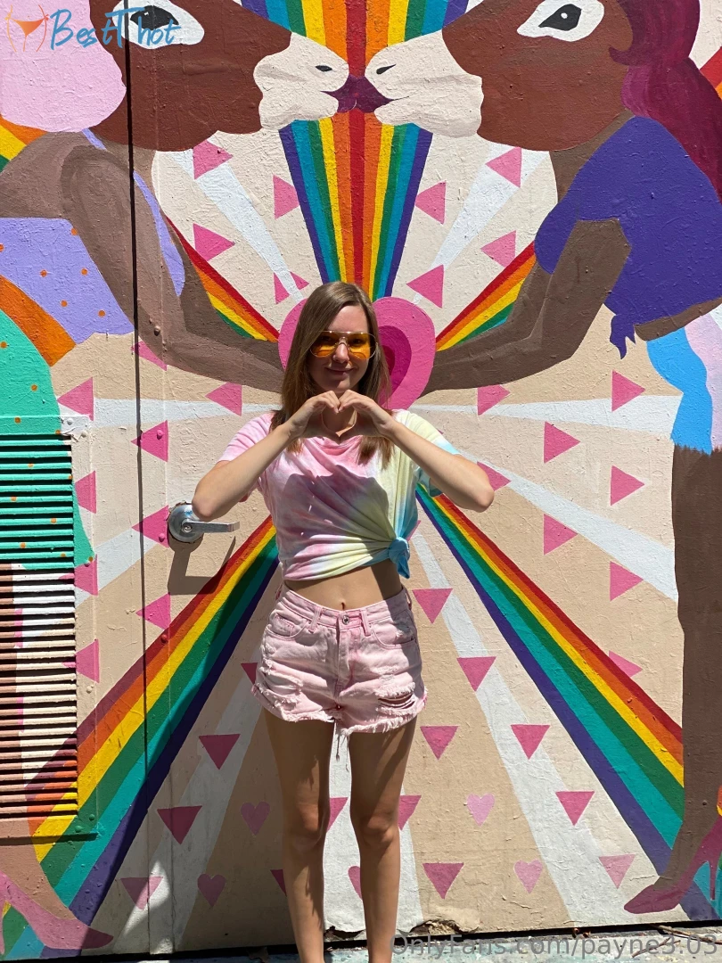 Photo by mydeskchairswh0re published on January 29,2025 15:01:33 - BestThots