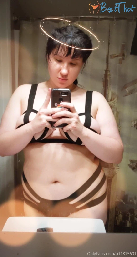 Photo by laurabluebyrd90 published on January 29,2025 18:01:30 - BestThots