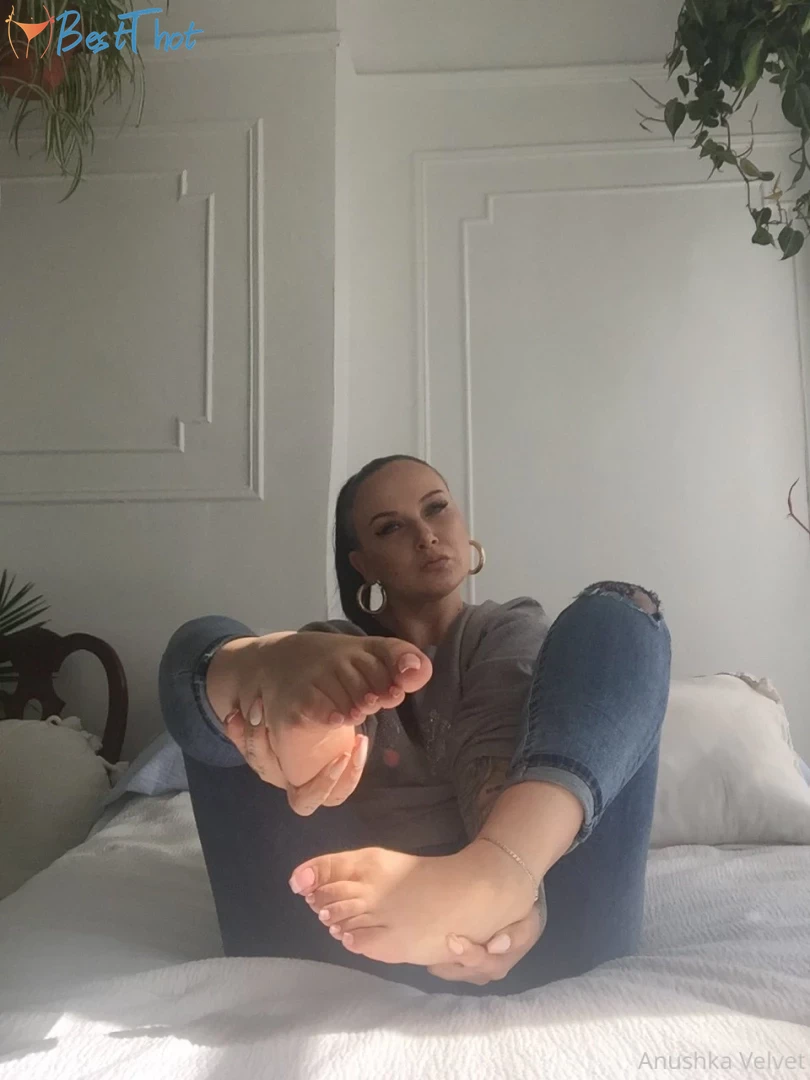 anushkavelvet #9814547