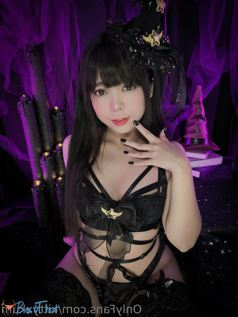 Photo by kittyxkum published on December 12,2024 09:29:22 - BestThots