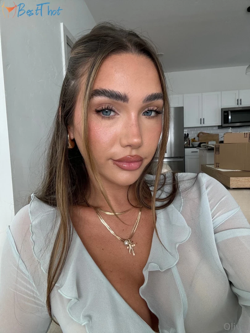 oliviajoann #9815572