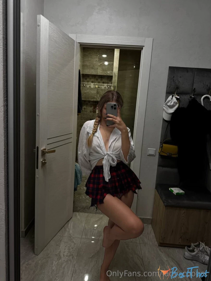 Photo by mini-anna published on January 30,2025 03:03:05 - BestThots