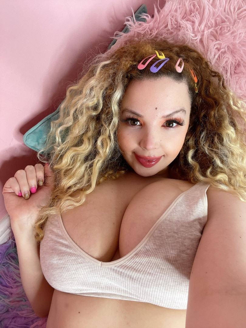 Photo by aruwba published on November 24,2023 17:27:03 - BestThots