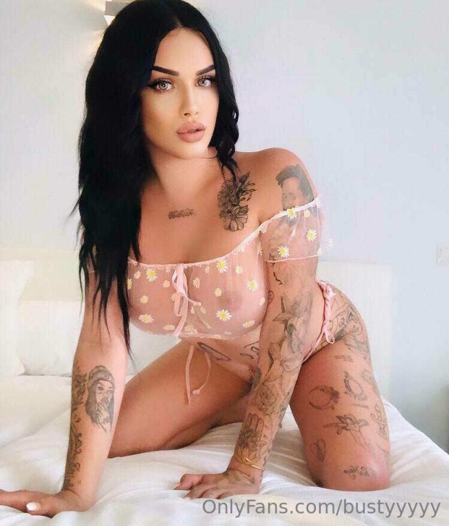 Photo by bustyyyyy published on October 17,2023 07:34:35 - BestThots