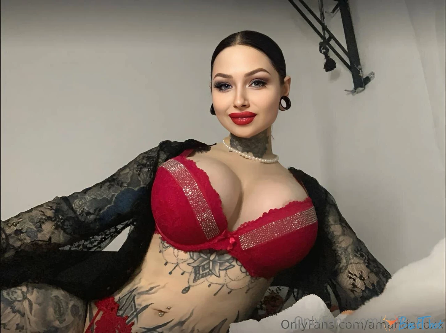 sofia-foxy #9821790