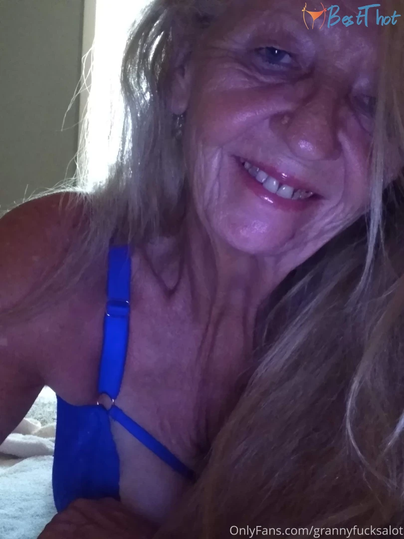 Photo by grannyfuxalot published on February 6,2025 19:00:08 - BestThots