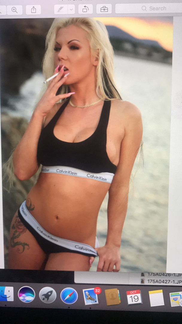 Photo by barbiesinsxxx published on December 9,2023 19:36:04 - BestThots