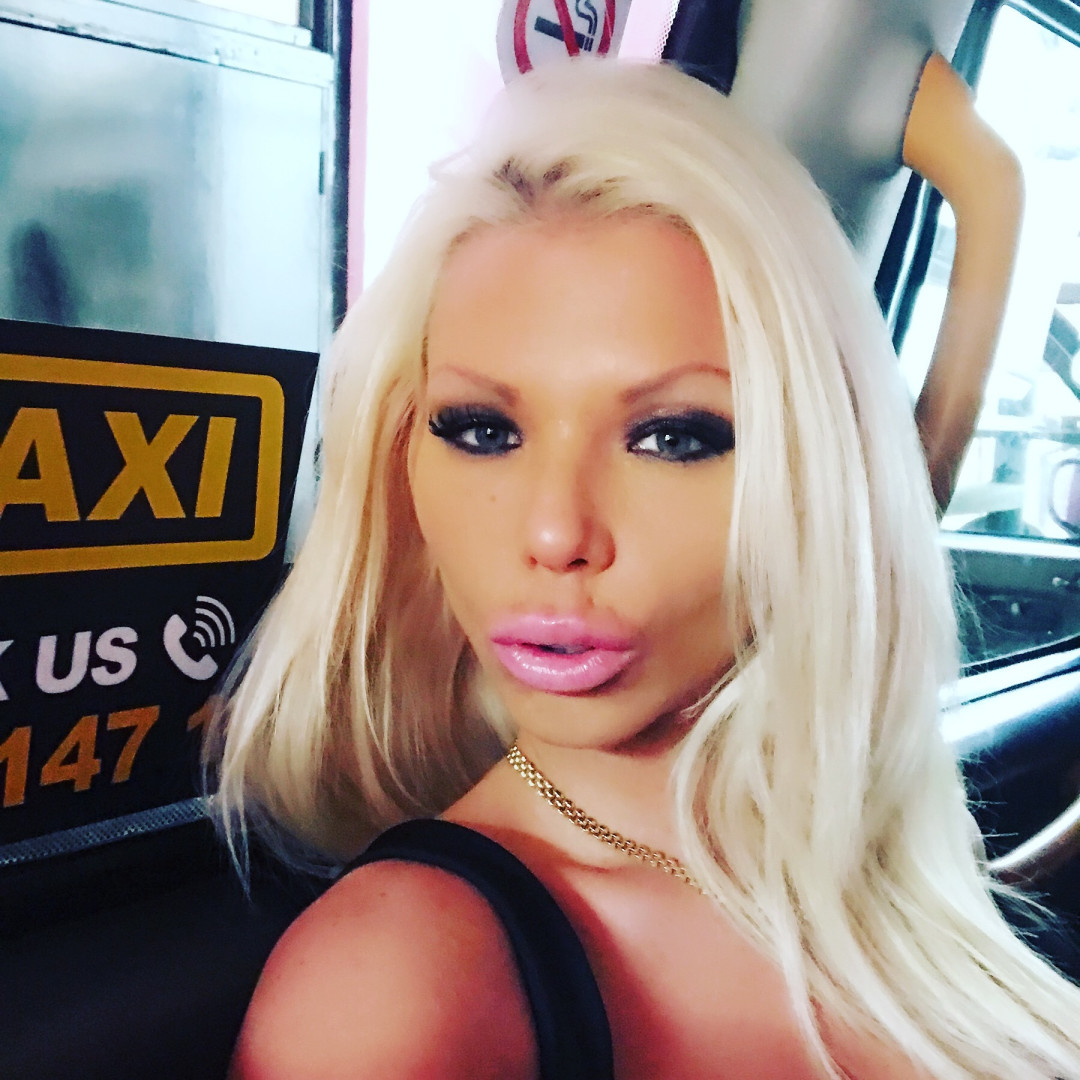 Photo by barbiesinsxxx published on December 9,2023 19:39:32 - BestThots