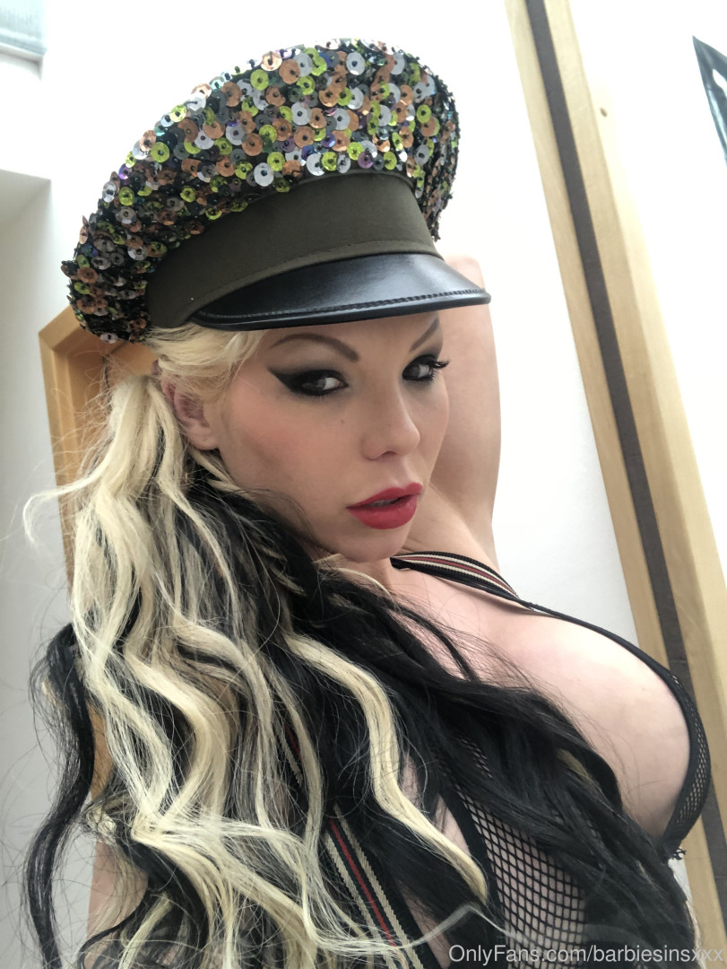 Photo by barbiesinsxxx published on December 9,2023 19:40:01 - BestThots