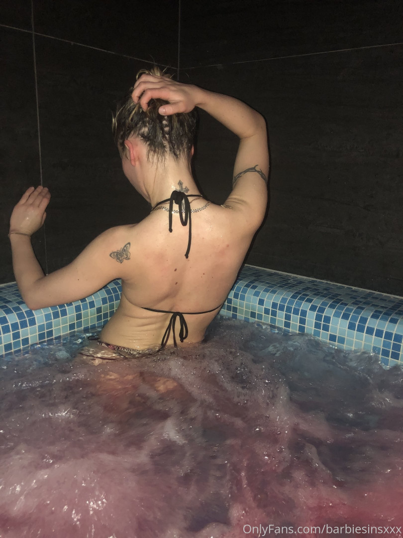 Photo by barbiesinsxxx published on December 9,2023 19:40:21 - BestThots