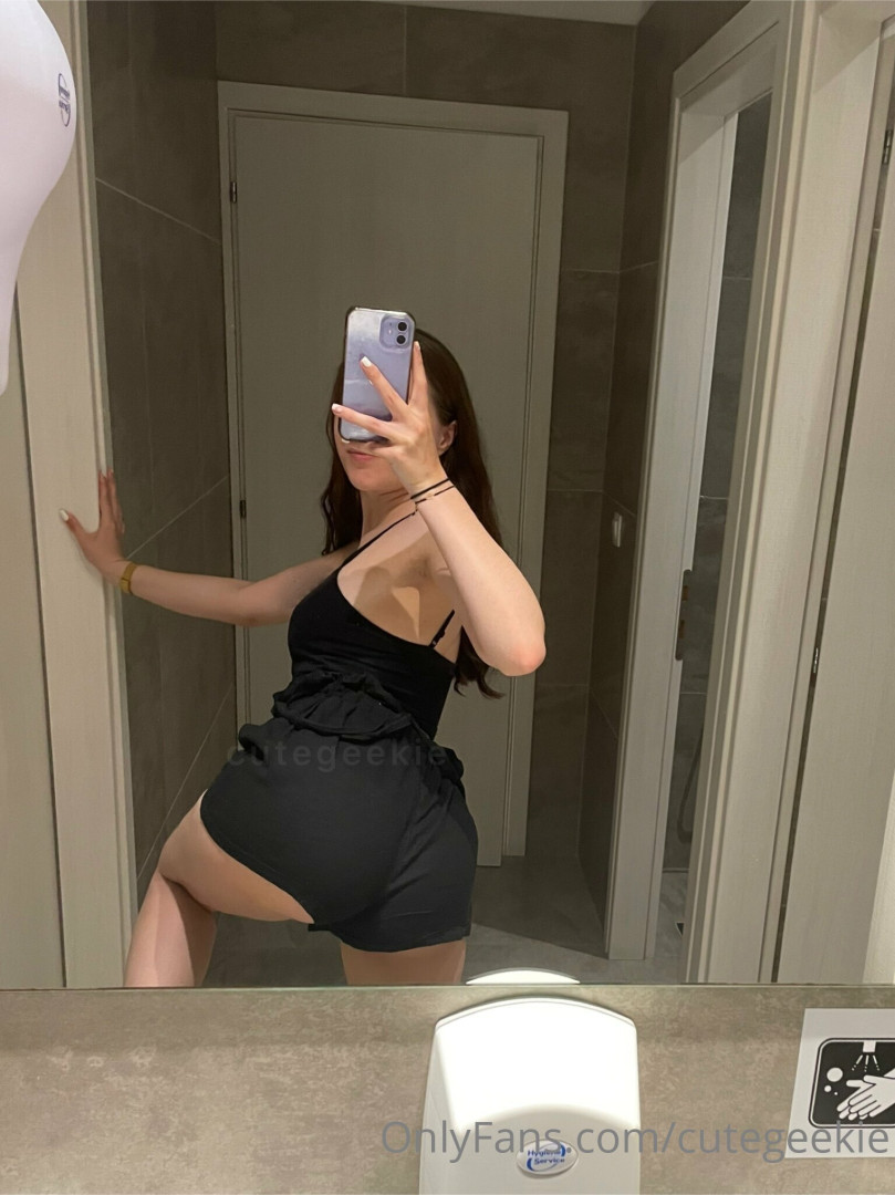 Photo by cutegeekie published on September 1,2023 08:14:50 - BestThots