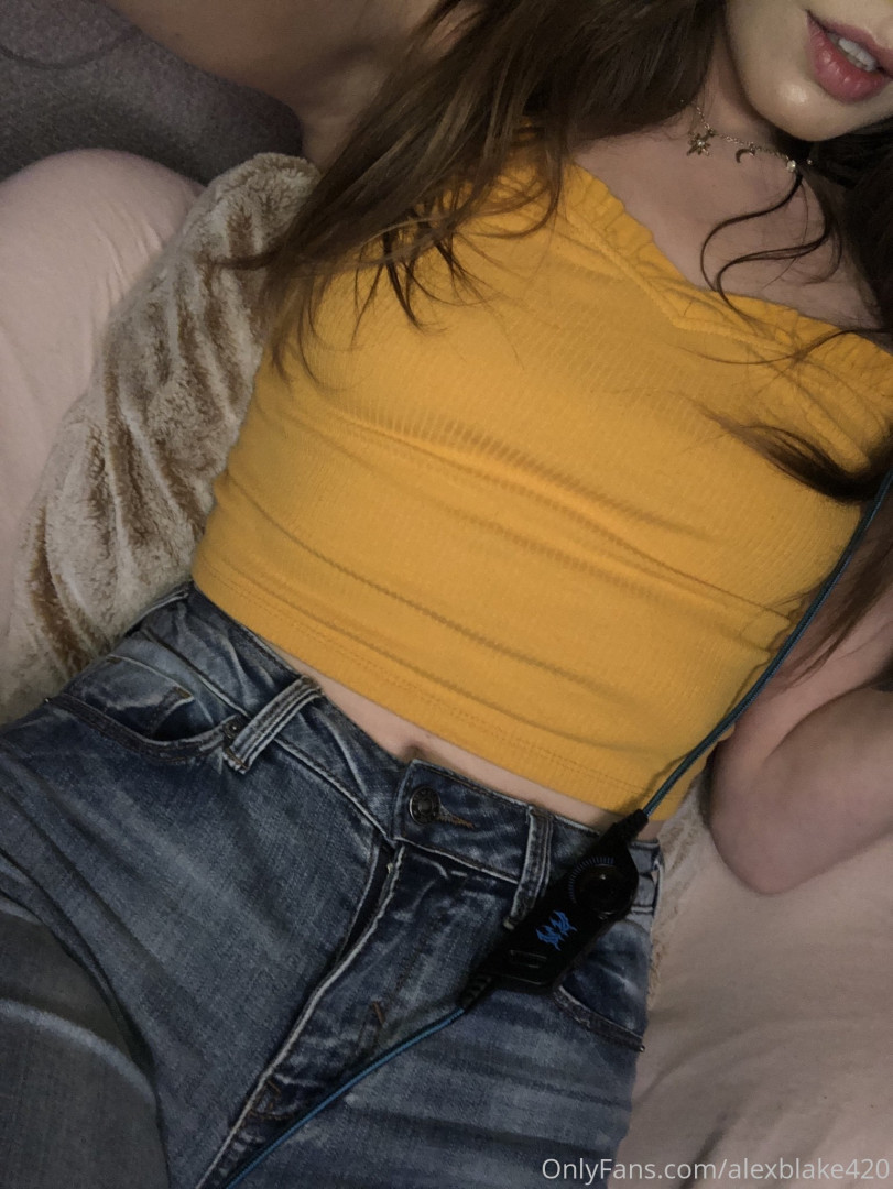 Photo by alexblake420 published on November 19,2023 20:21:42 - BestThots