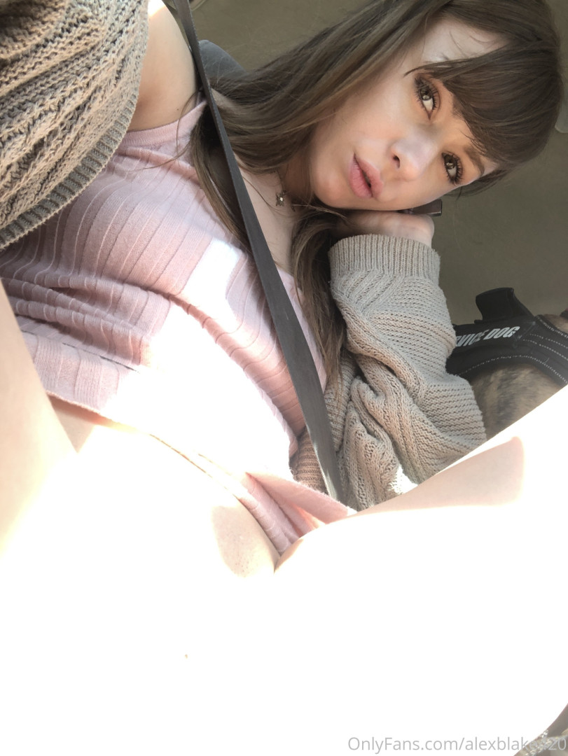 Photo by alexblake420 published on November 19,2023 20:27:18 - BestThots