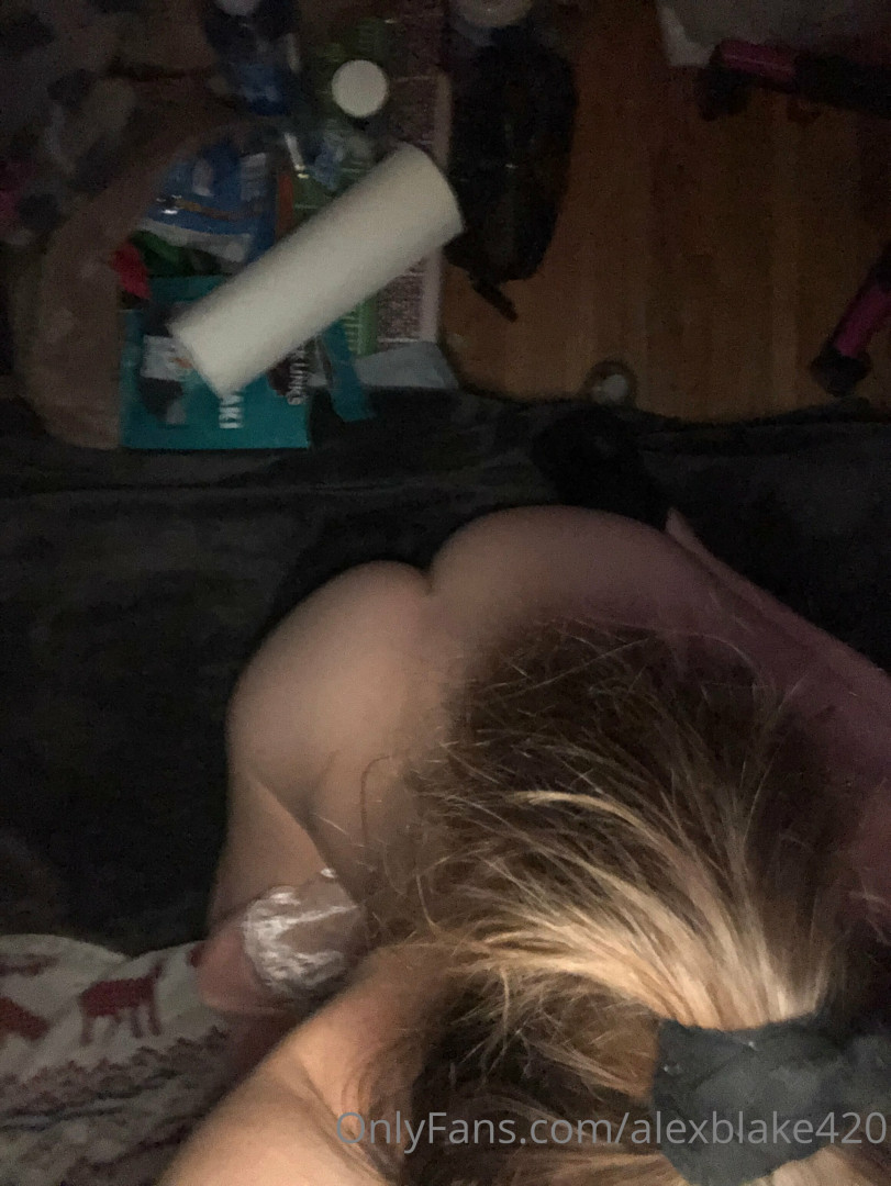 Photo by alexblake420 published on November 19,2023 20:27:55 - BestThots