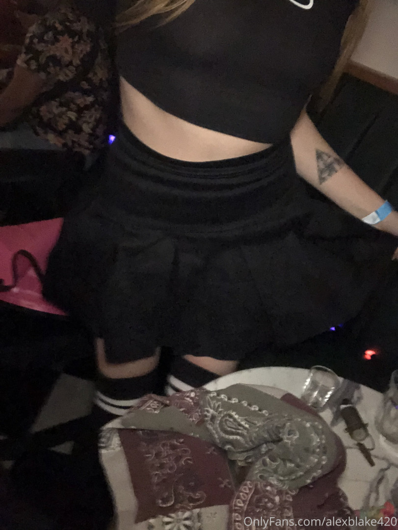 Photo by alexblake420 published on November 19,2023 20:28:23 - BestThots