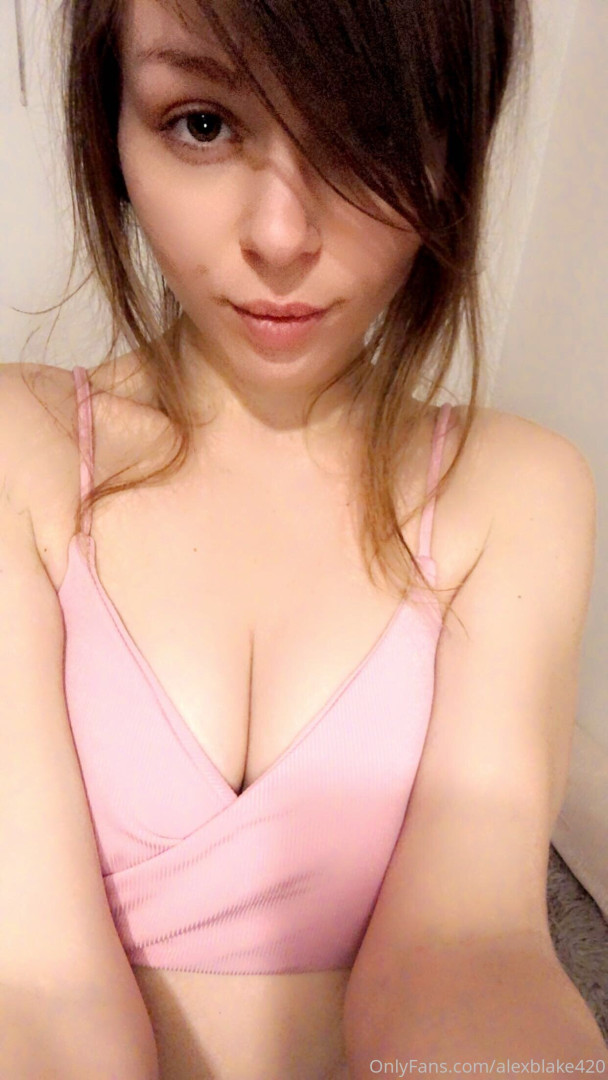 Photo by alexblake420 published on November 19,2023 20:28:44 - BestThots