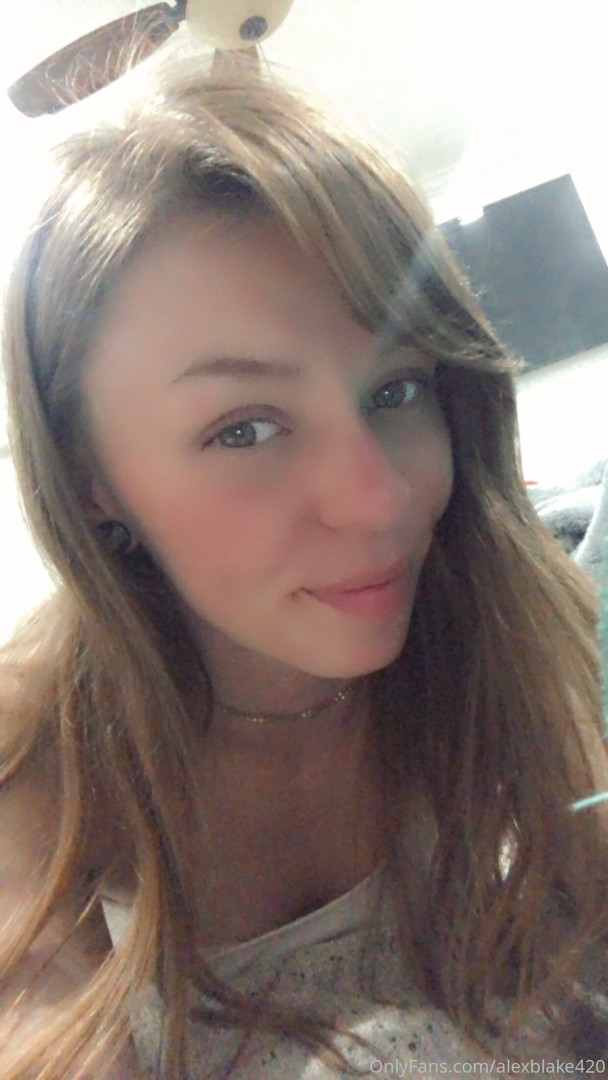 Photo by alexblake420 published on November 19,2023 20:28:57 - BestThots