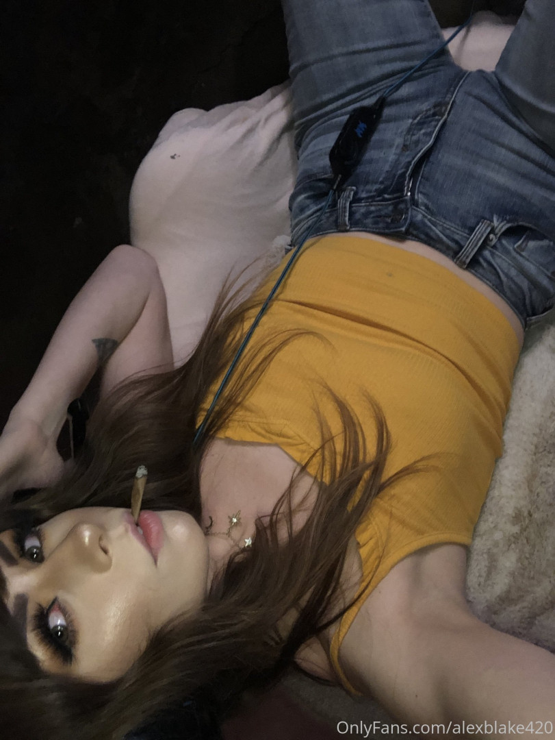 Photo by alexblake420 published on November 19,2023 20:29:58 - BestThots