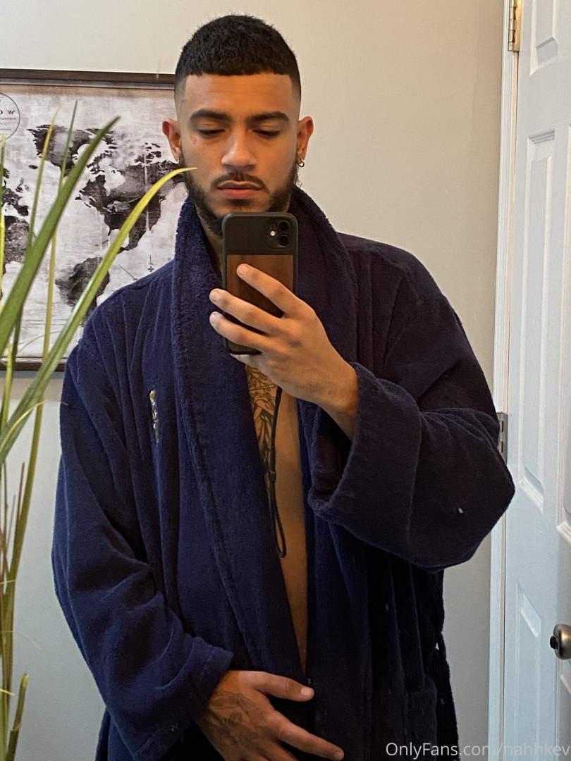 Photo by nahhkev published on October 16,2023 00:34:57 - BestThots