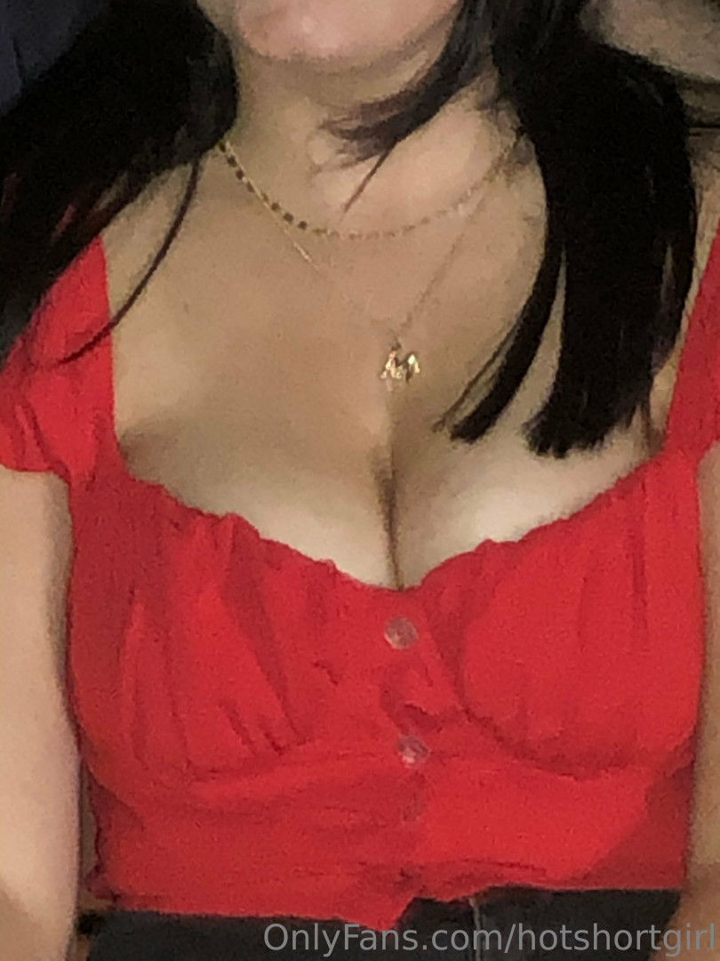Photo by hotshortgirl published on October 13,2023 22:24:47 - BestThots