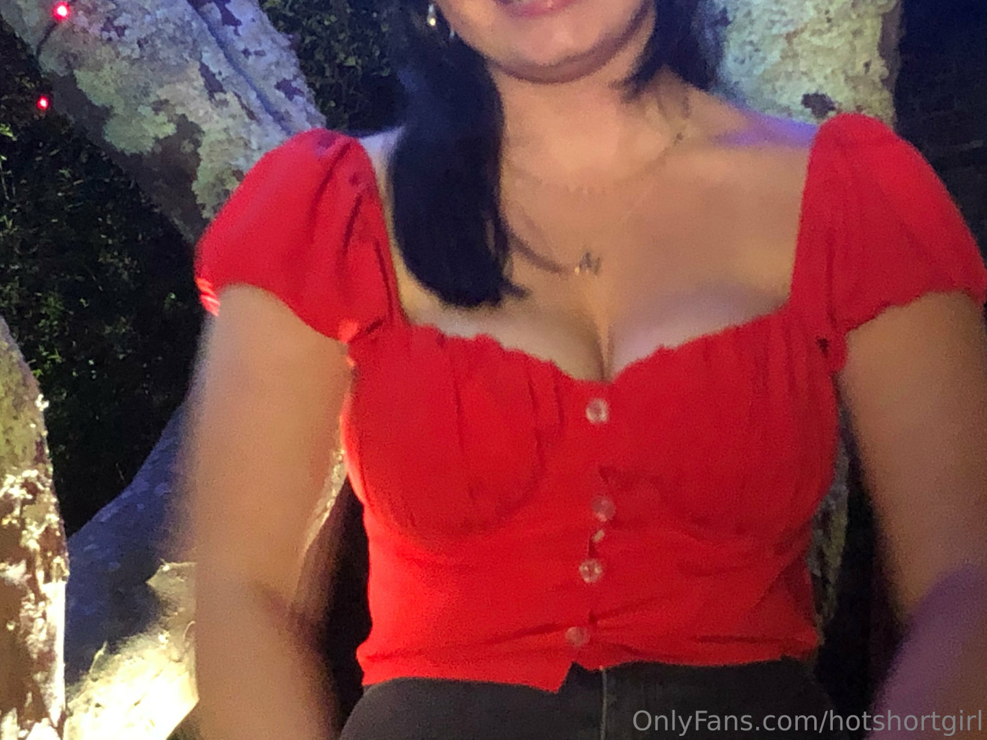 Photo by hotshortgirl published on October 13,2023 22:44:24 - BestThots