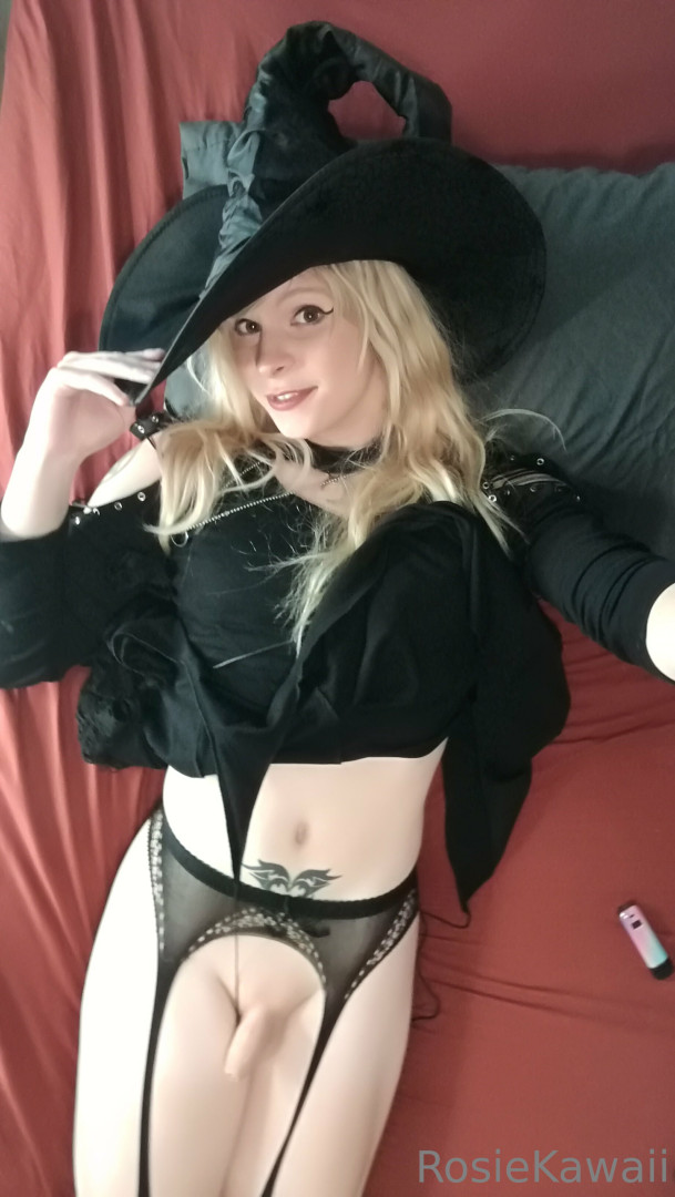 Photo by rosiexox2 published on July 28,2023 18:20:12 - BestThots