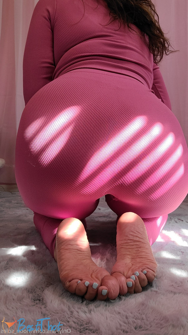 Photo by moon_soles published on December 10,2024 13:20:34 - BestThots