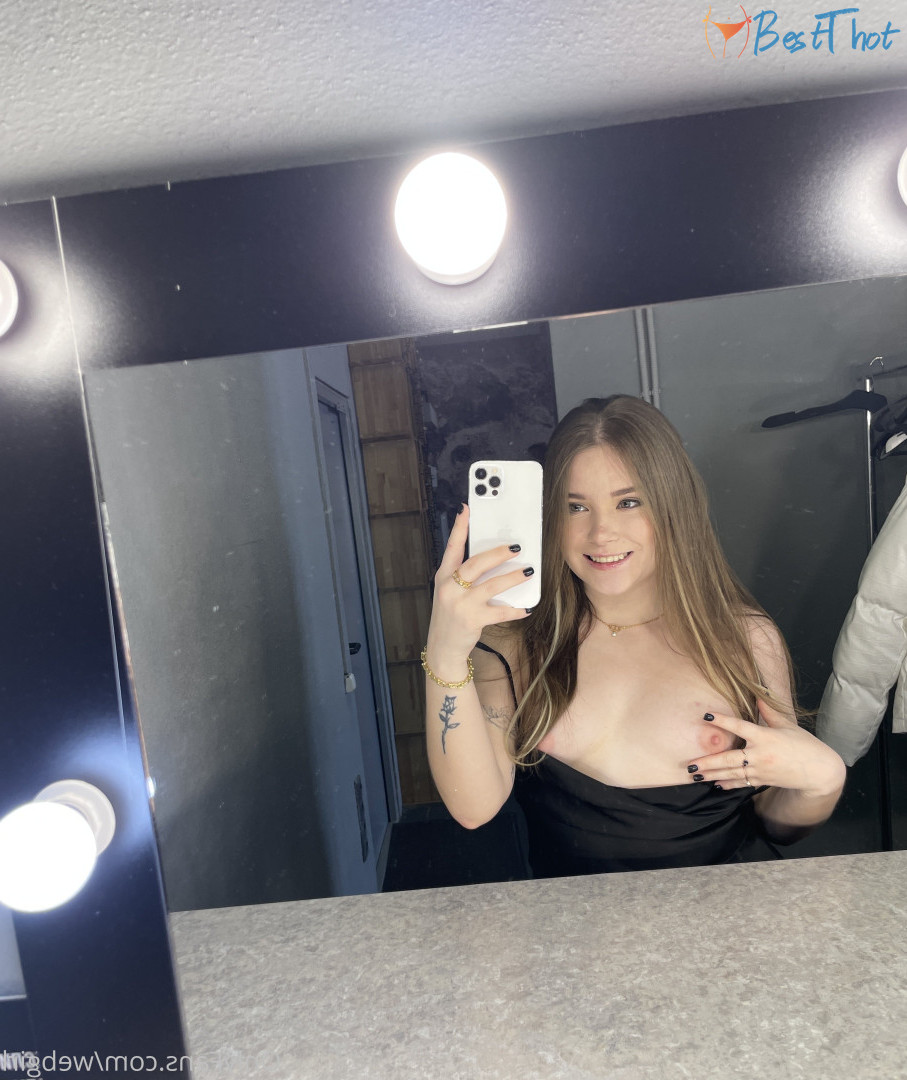 Photo by webgirl published on December 10,2024 18:16:47 - BestThots