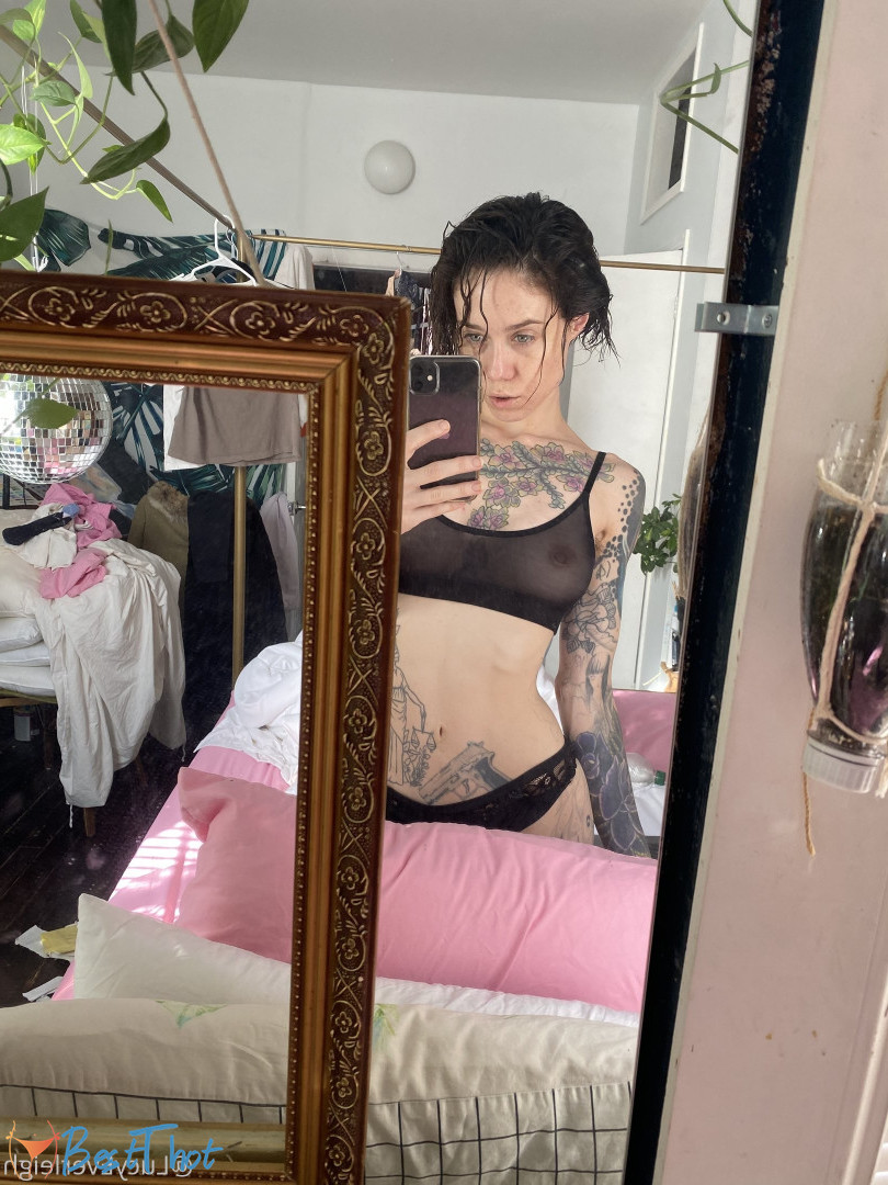Photo by lucyeverleigh published on December 16,2024 12:05:36 - BestThots