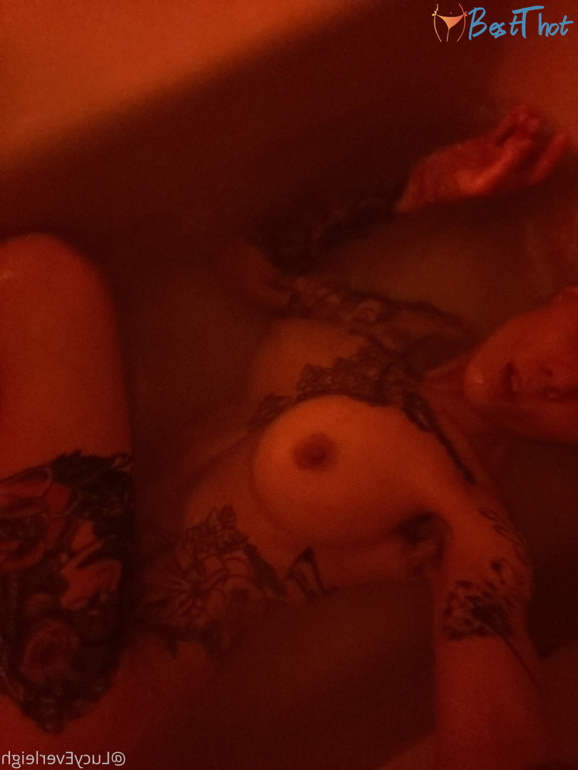 Photo by lucyeverleigh published on December 16,2024 13:04:52 - BestThots