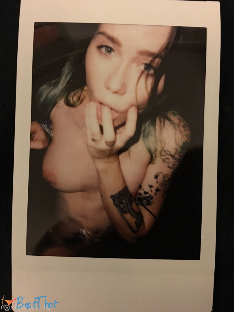 Photo by lucyeverleigh published on December 16,2024 13:05:28 - BestThots