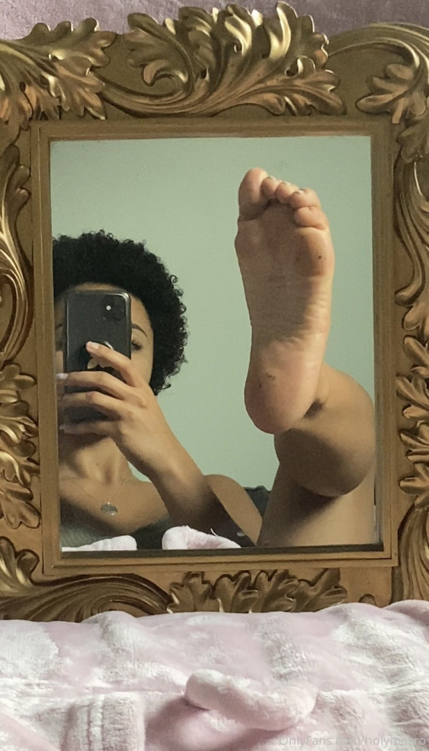 Photo by holymacre published on October 15,2023 23:56:49 - BestThots