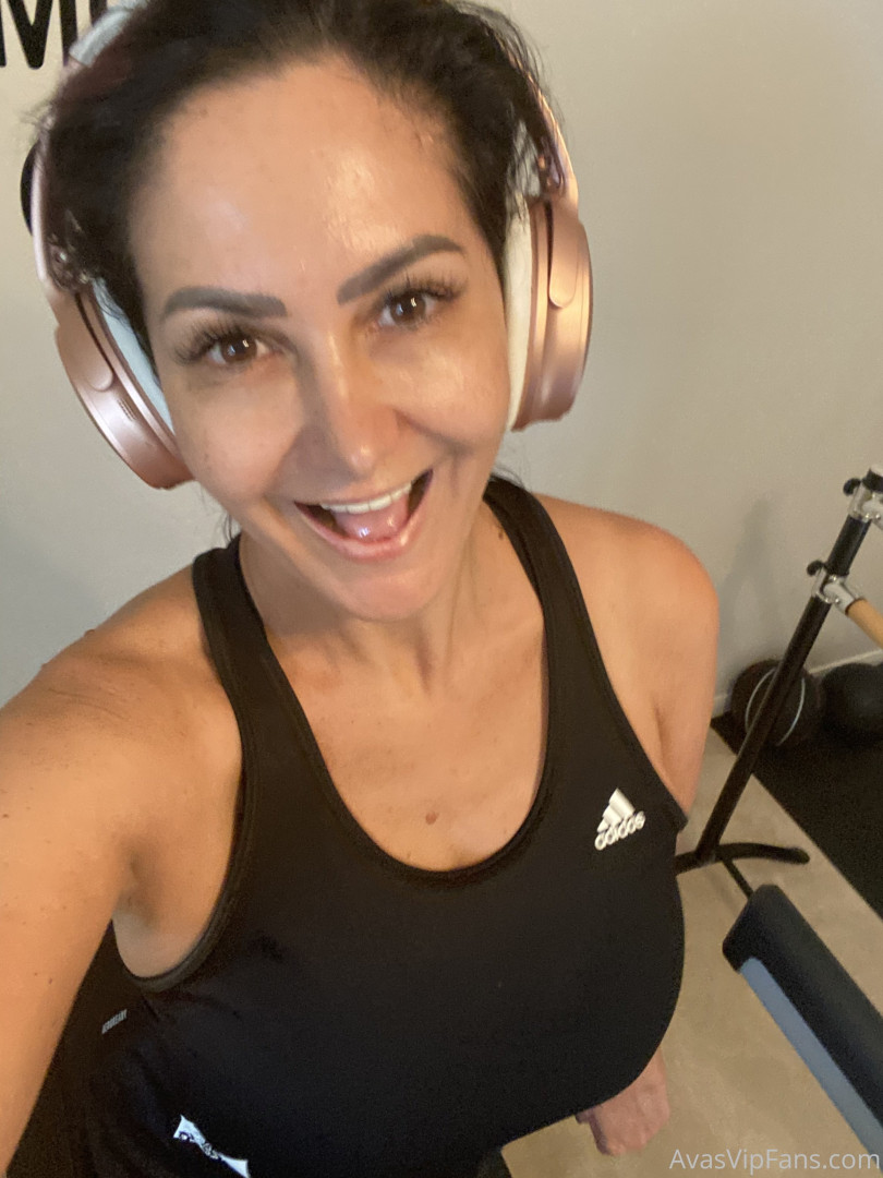 Photo by avaaddams published on August 30,2023 23:19:30 - BestThots