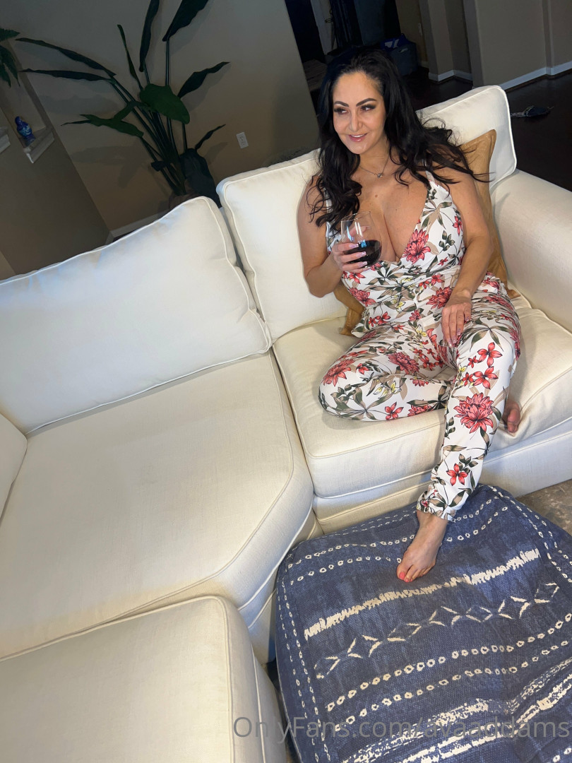 Photo by avaaddams published on November 24,2023 13:32:24 - BestThots