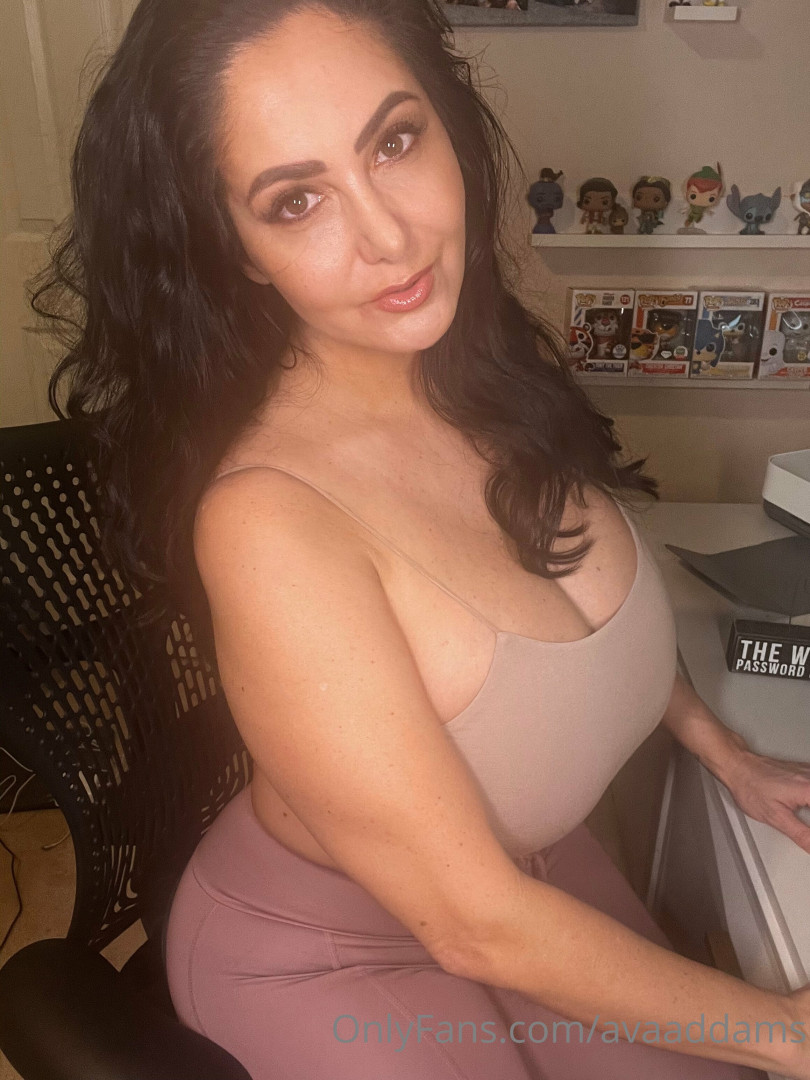 Photo by avaaddams published on November 24,2023 13:33:12 - BestThots