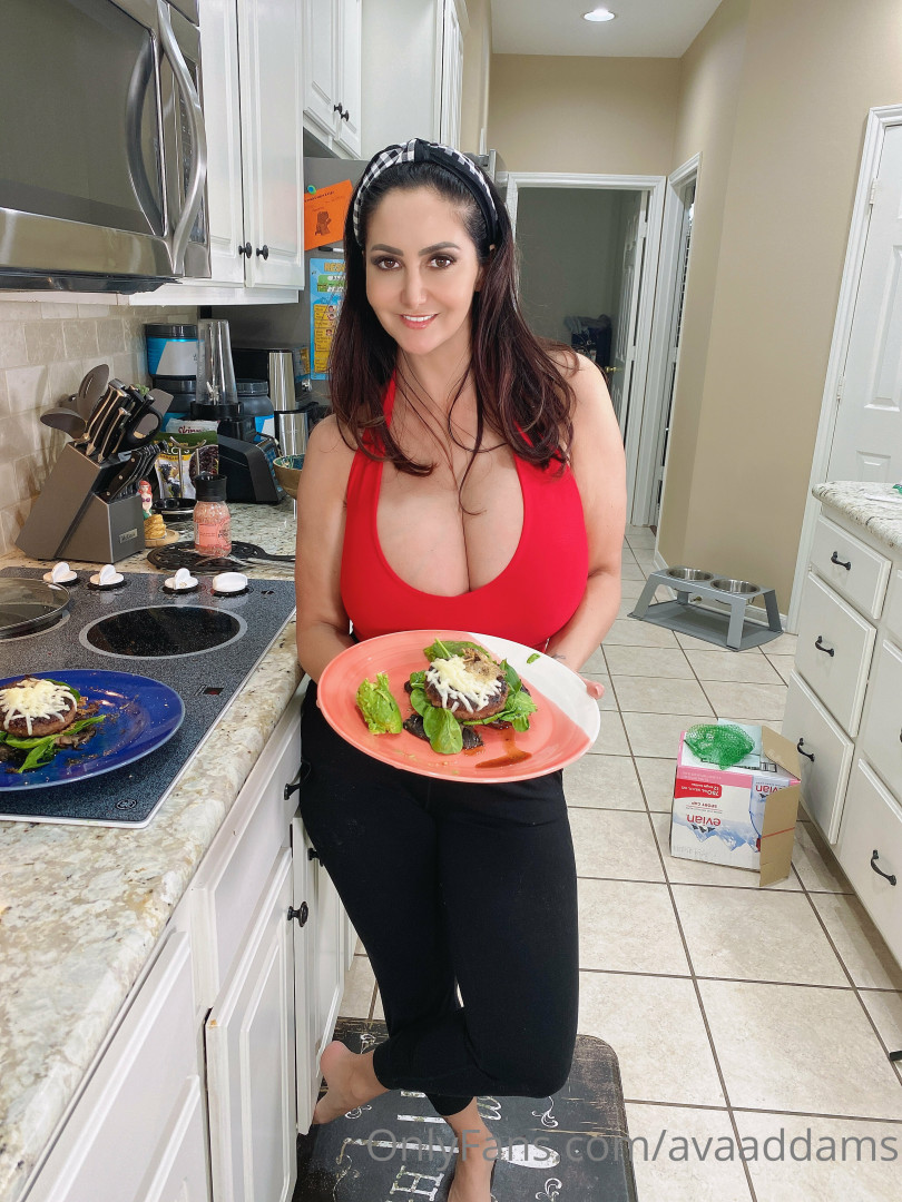 Photo by avaaddams published on November 24,2023 13:51:46 - BestThots