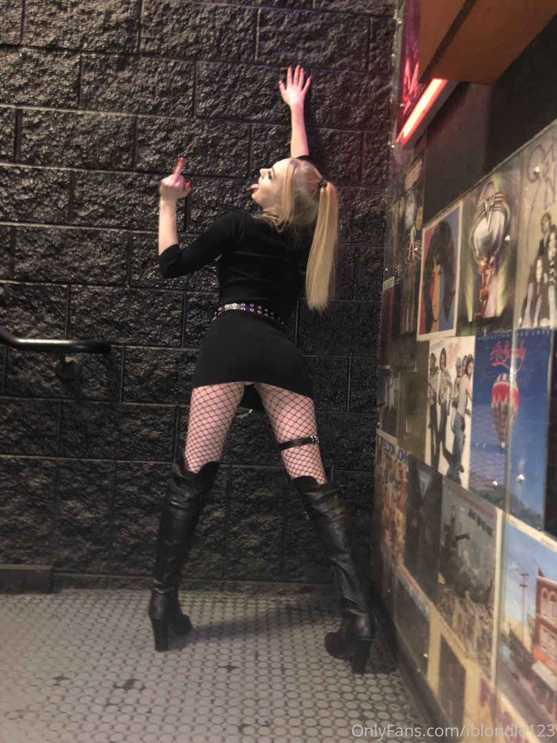 Photo by iblondie123 published on October 11,2023 10:20:26 - BestThots