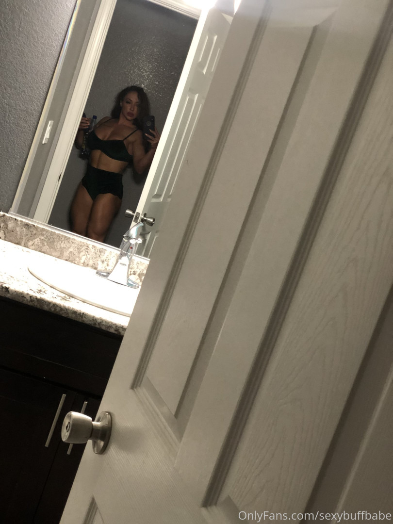 Photo by sexybuffbabe published on June 5,2023 09:57:27 - BestThots