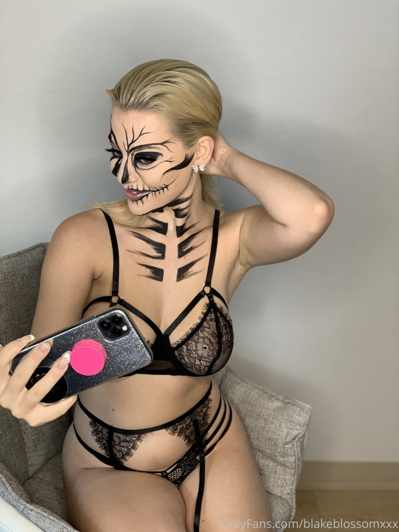 Photo by blakeblossomxxx published on August 31,2023 05:00:55 - BestThots