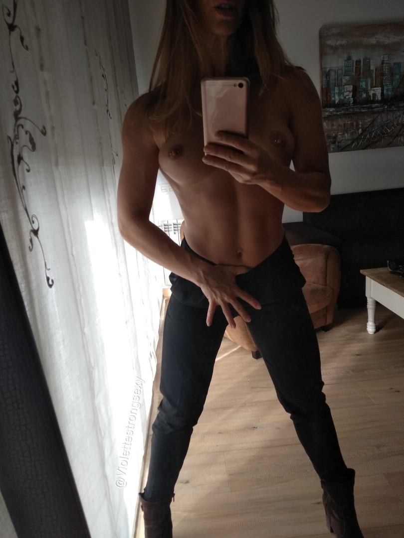 Photo by violettestrongsexy published on October 11,2023 01:18:51 - BestThots