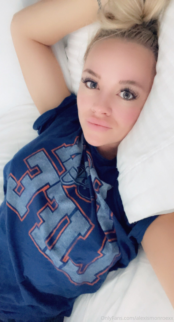 Photo by alexismonroexx published on August 31,2023 19:55:00 - BestThots