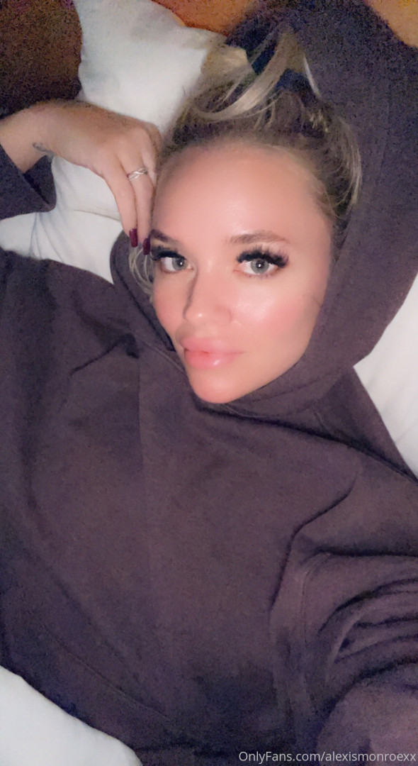 Photo by alexismonroexx published on September 1,2023 00:24:30 - BestThots