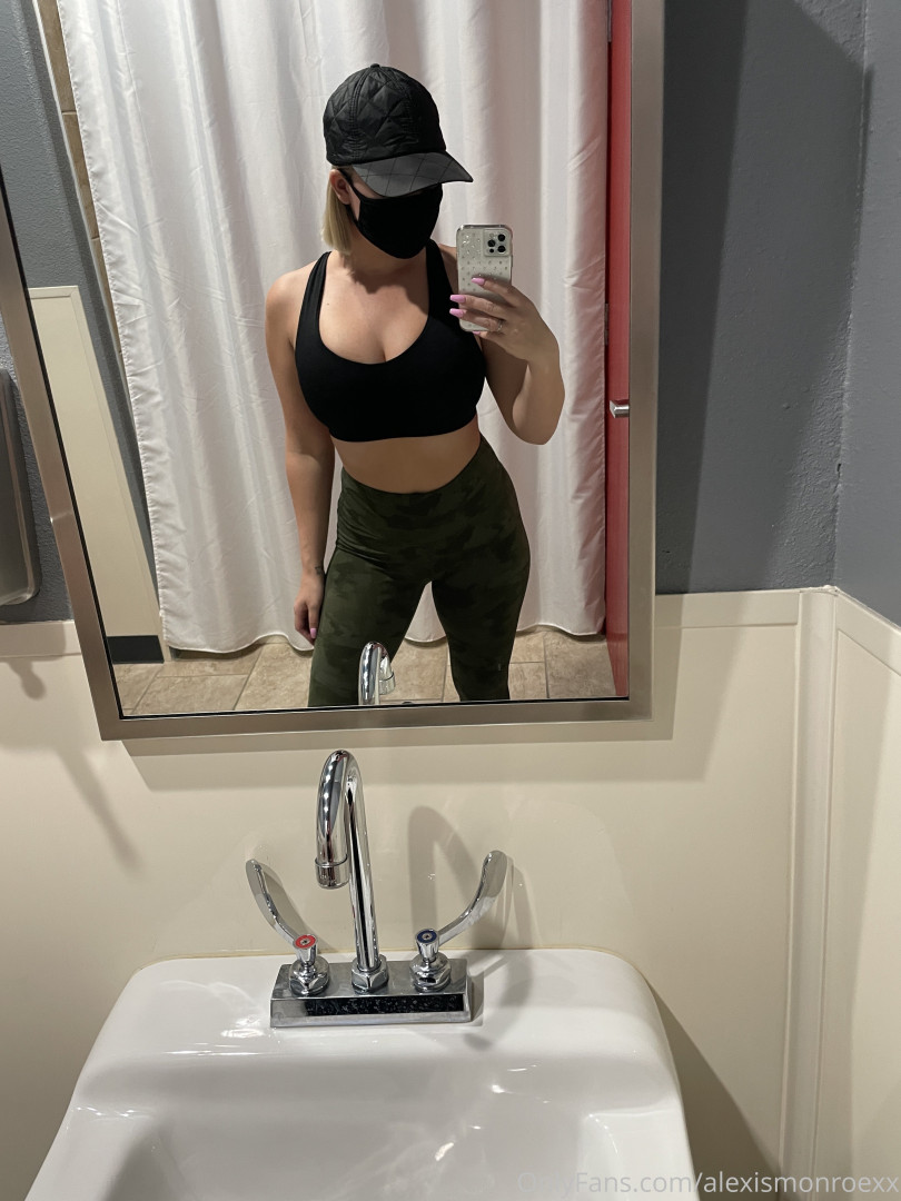 Photo by alexismonroexx published on September 1,2023 04:33:43 - BestThots