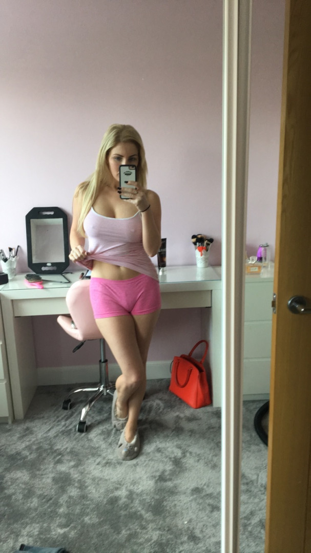 Photo by misslyallxxx published on October 16,2023 15:18:45 - BestThots