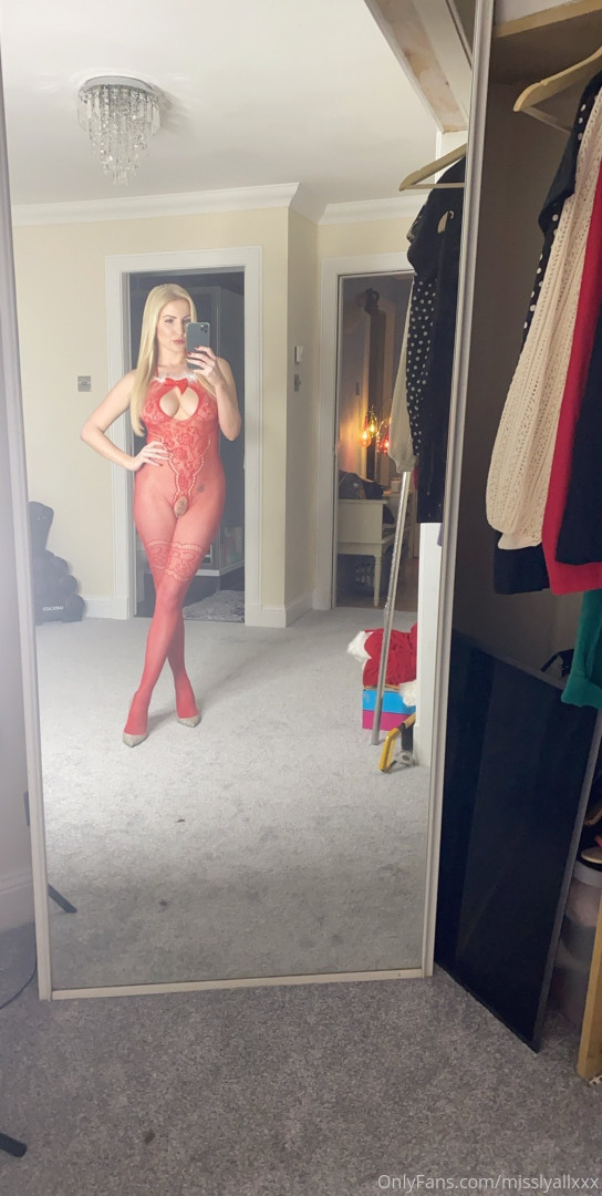 Photo by misslyallxxx published on October 16,2023 15:51:26 - BestThots