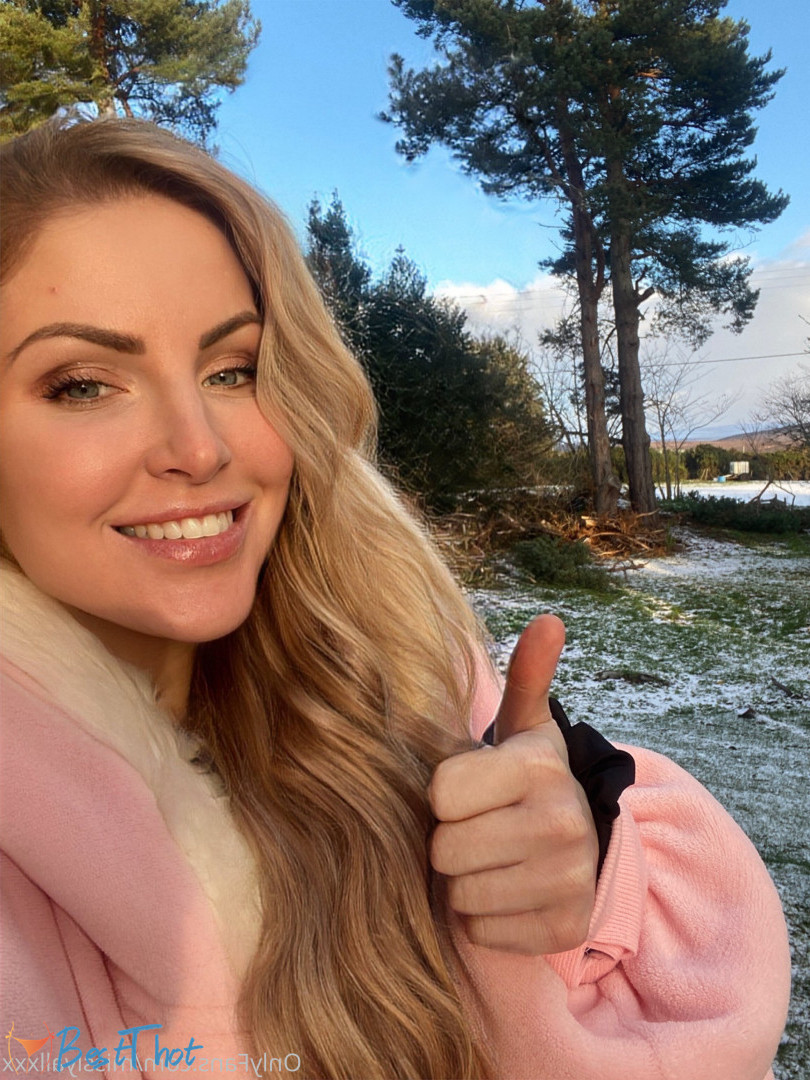 Photo by misslyallxxx published on December 14,2024 17:05:45 - BestThots