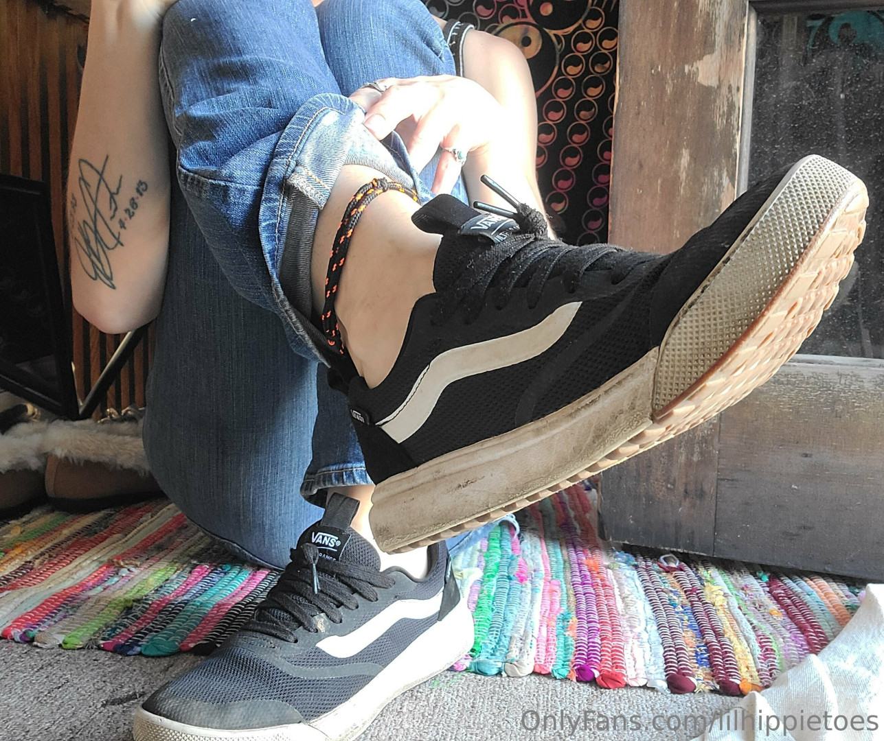 Photo by lilhippietoes published on October 24,2023 14:52:00 - BestThots