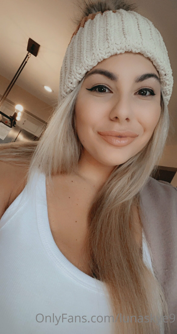 Photo by lunaskye9 published on July 8,2023 00:08:46 - BestThots