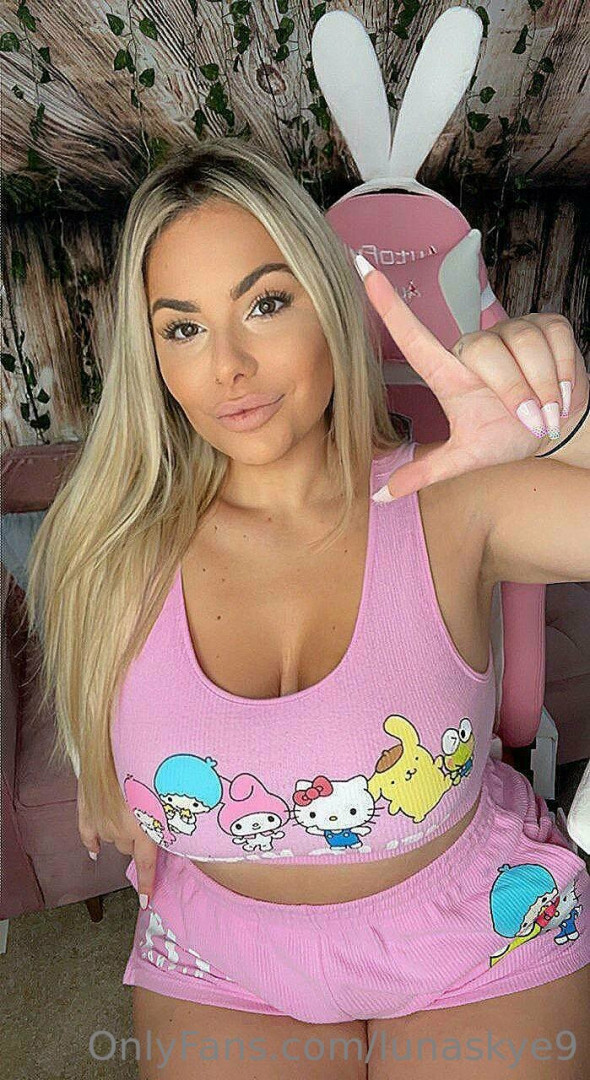 Photo by lunaskye9 published on July 8,2023 00:10:02 - BestThots