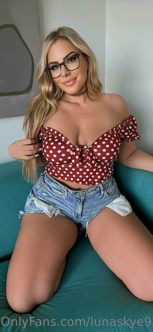 Photo by lunaskye9 published on July 8,2023 00:18:11 - BestThots